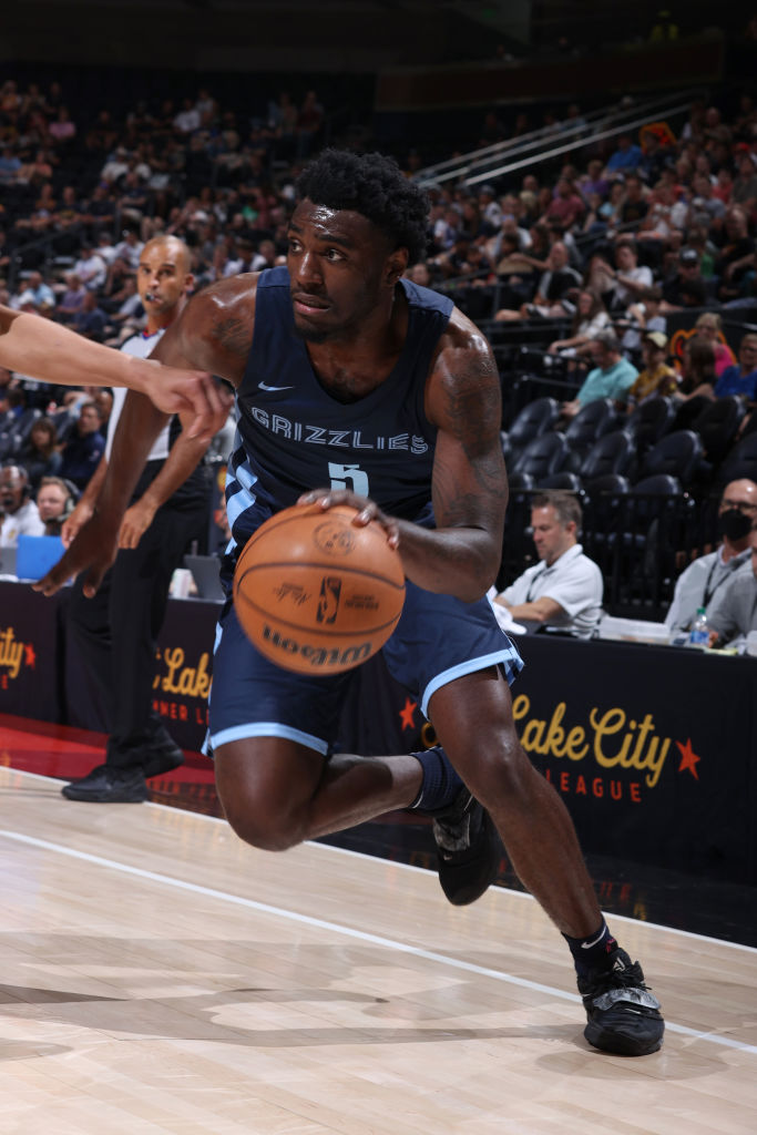 了身残志坚 了身残志坚