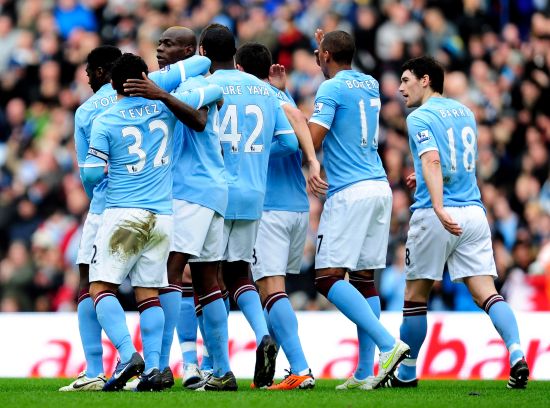 逼迫76人 逼迫76人